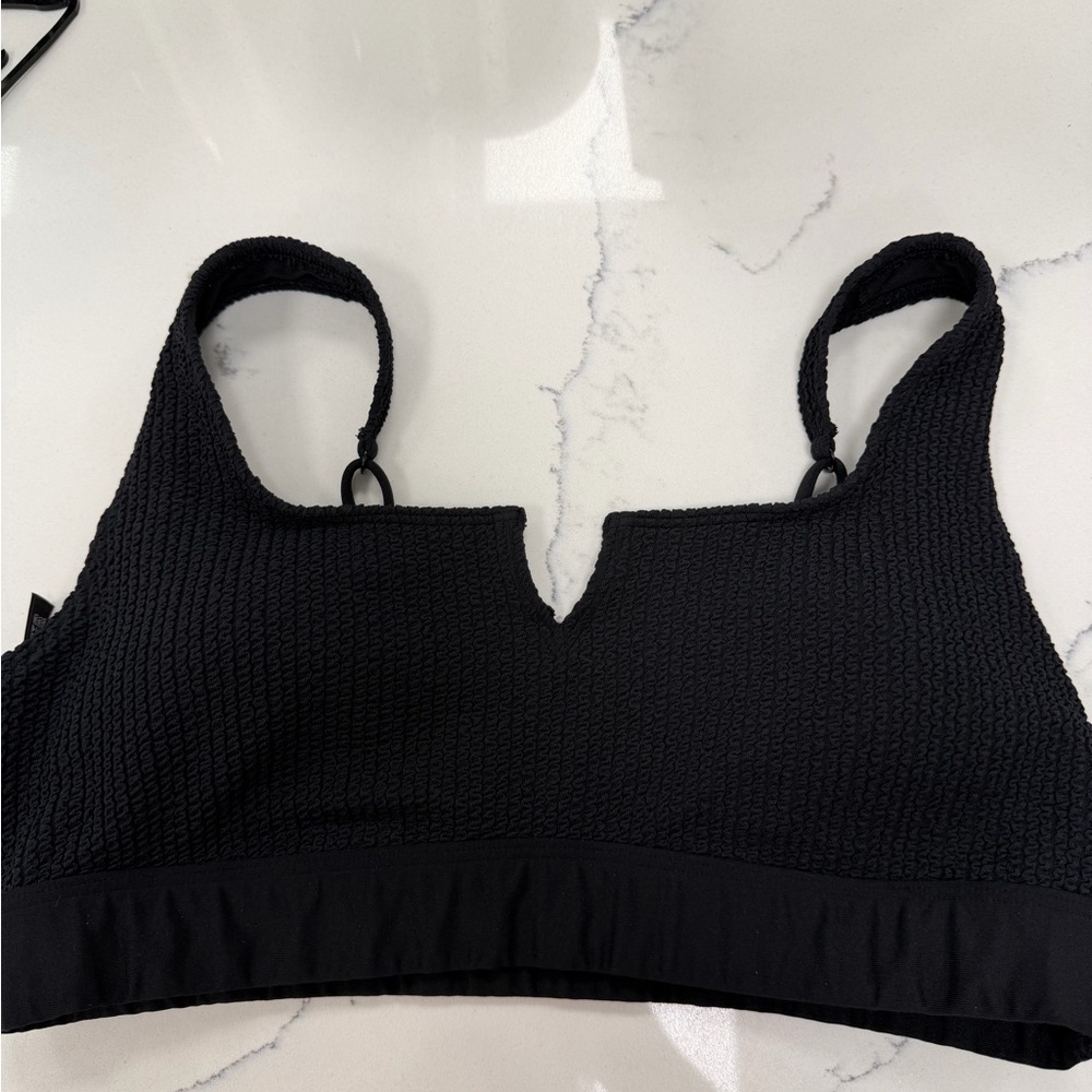 Victoria's Secret Textured Black Sports Bra